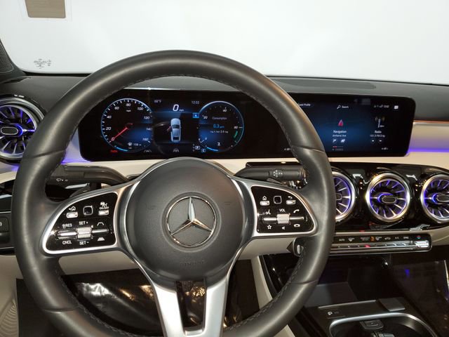 Used 2022 Mercedes-Benz A 220 image 13