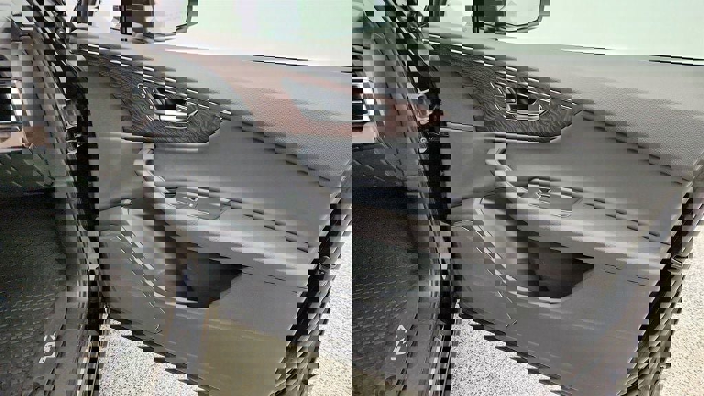 Used 2020 Audi Q7 3.0T Premium w/ Convenience Package image 29