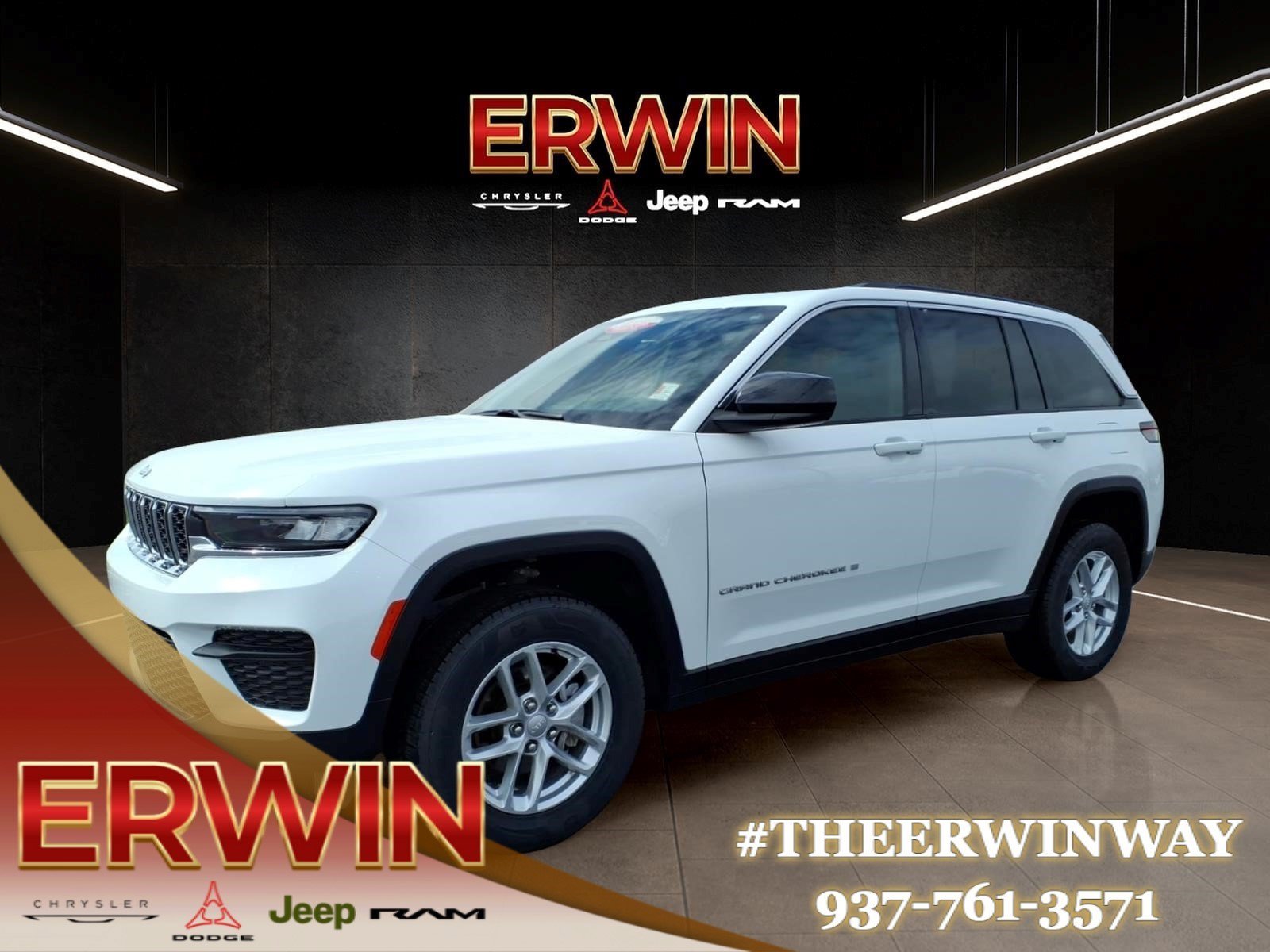 Certified 2024 Jeep Grand Cherokee Laredo X w/ Luxury Tech Group I AWD/4WD image 3