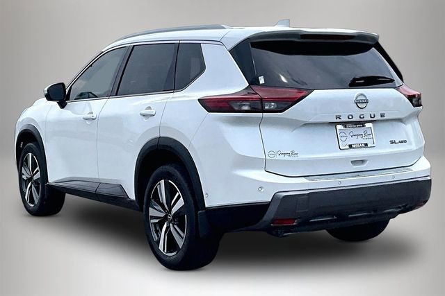 Certified 2024 Nissan Rogue SL AWD/4WD image 4