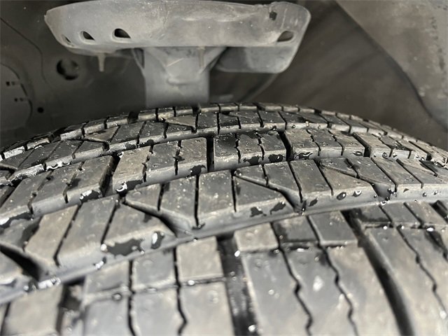 Certified 2022 Kia Niro EX image 29