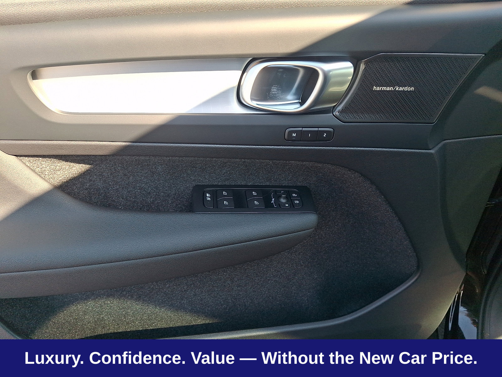 New 2026 Volvo XC40 B5 Ultra w/ Protection Package Premier AWD/4WD image 9