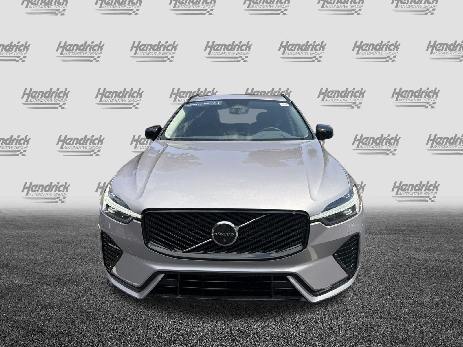 Certified 2026 Volvo XC60 B5 Plus AWD/4WD image 3