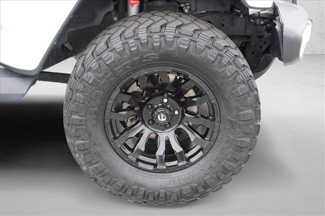 Used 2021 Jeep Wrangler Unlimited Sahara AWD/4WD image 16