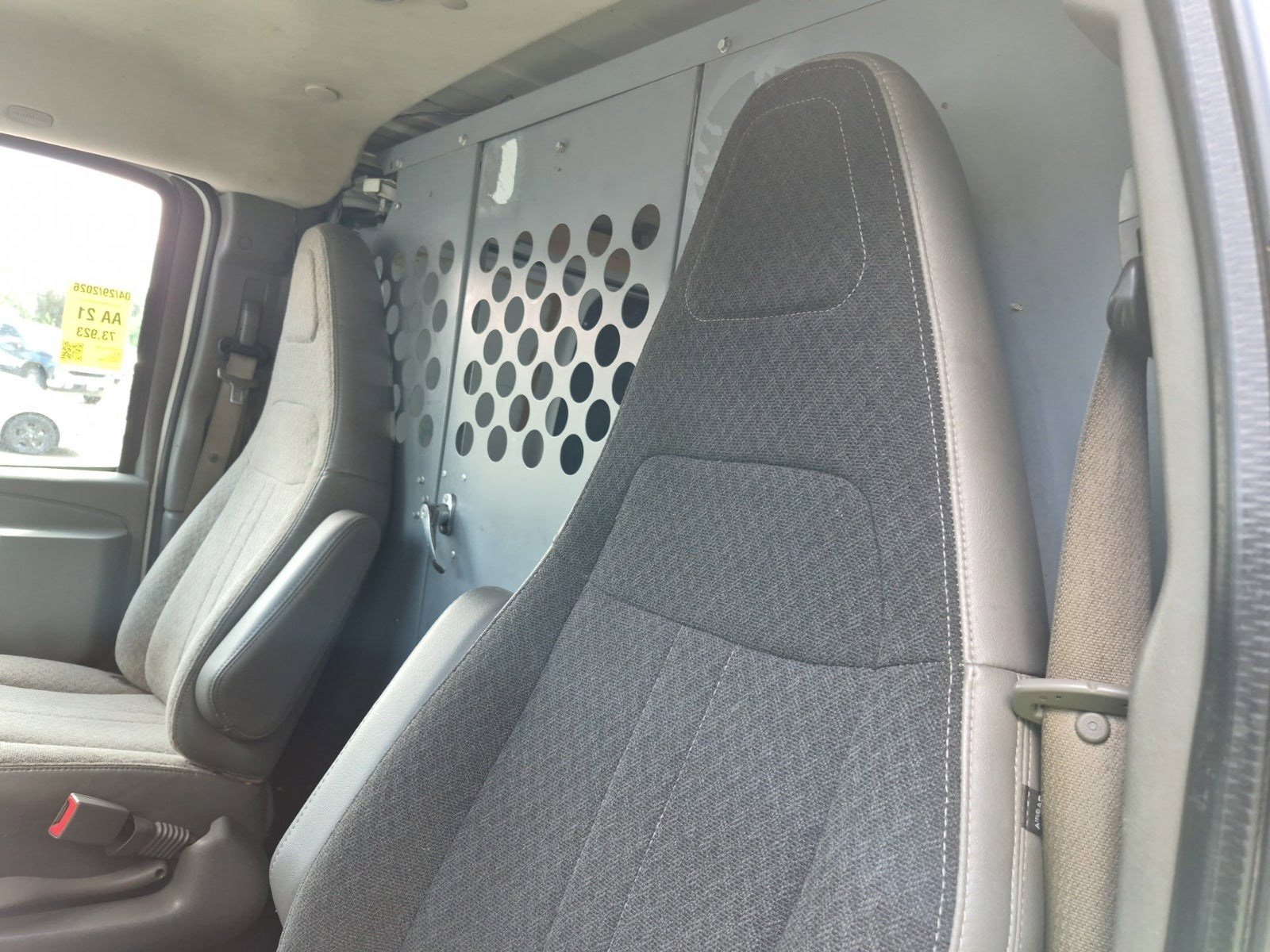 Used 2017 Chevrolet Express 2500 RWD image 10