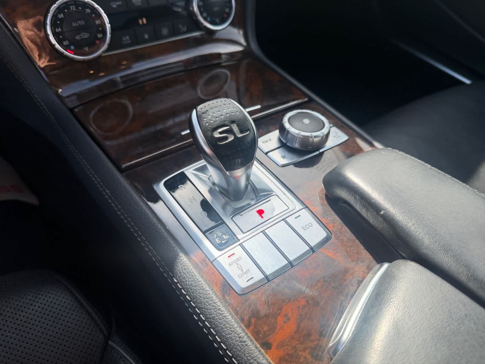 Used 2013 Mercedes-Benz SL 550 image 31