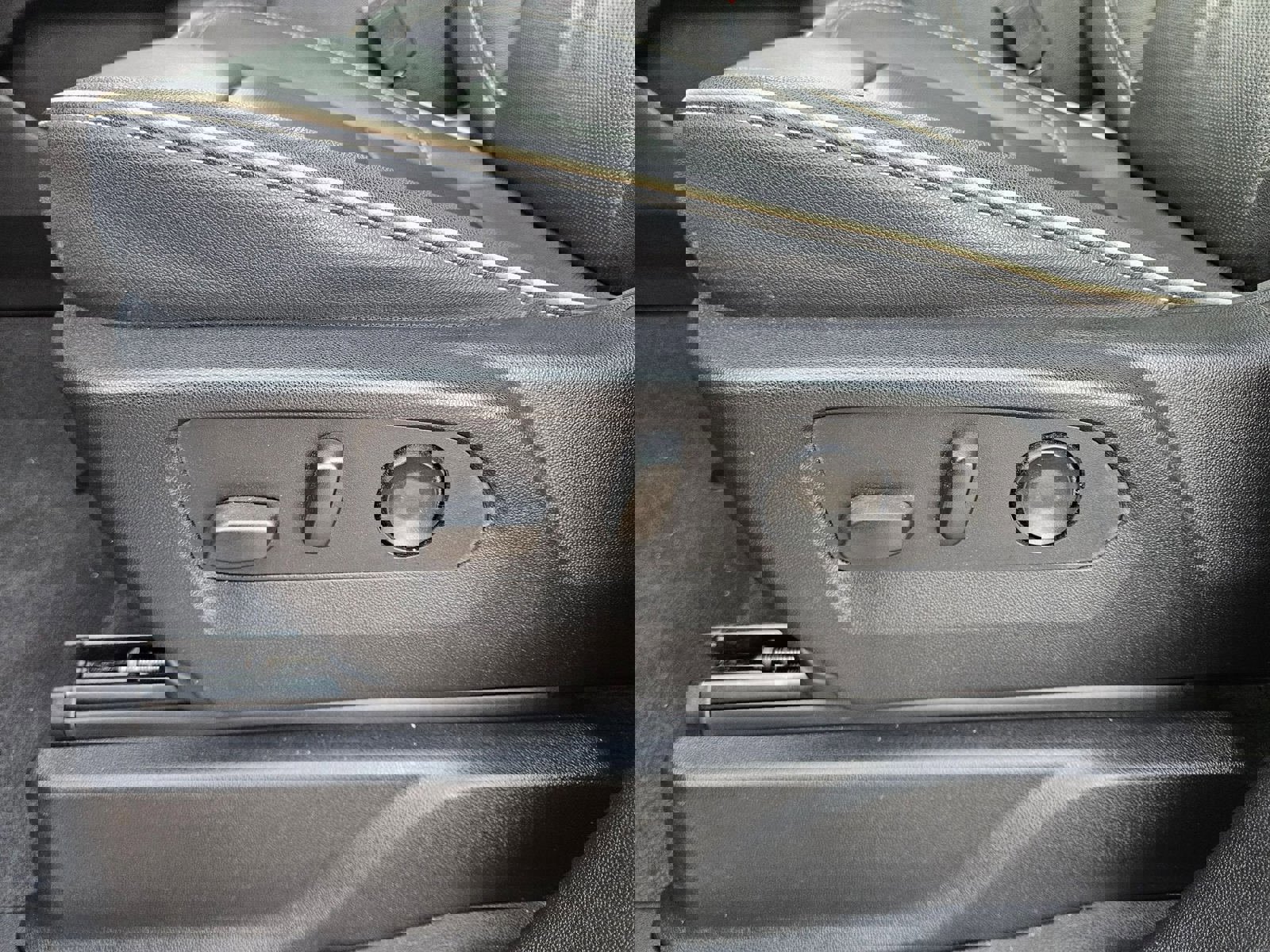 Used 2022 GMC Yukon SLT w/ SLT Luxury Package image 23