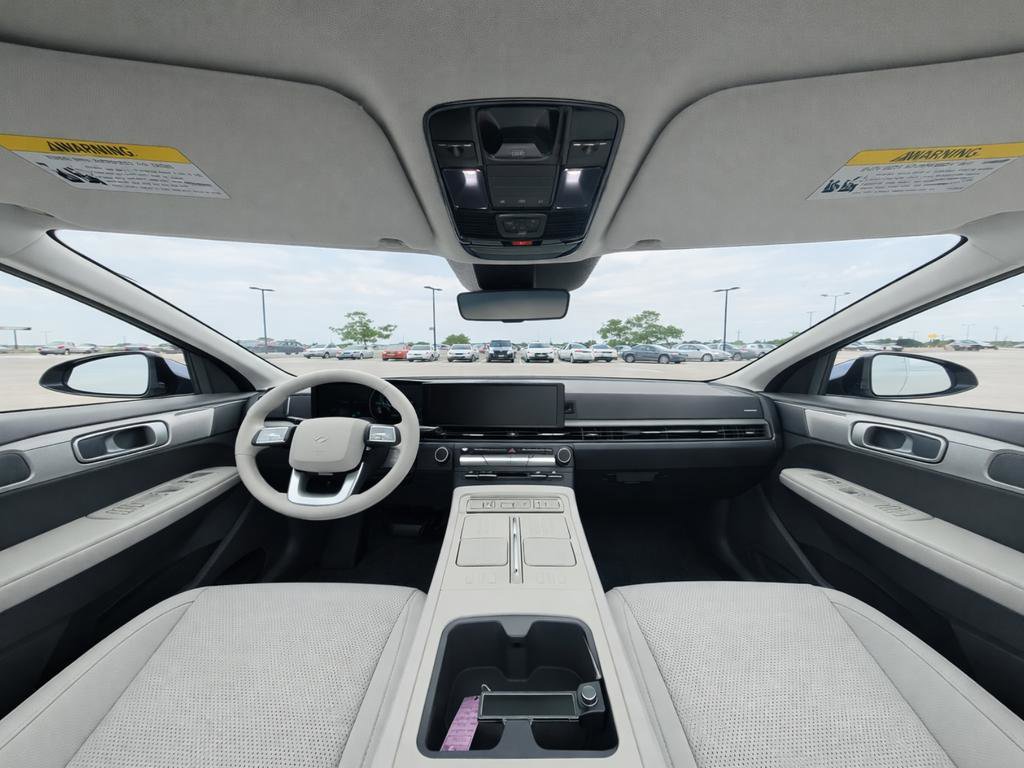 Used 2024 Hyundai Santa Fe SEL FWD image 12
