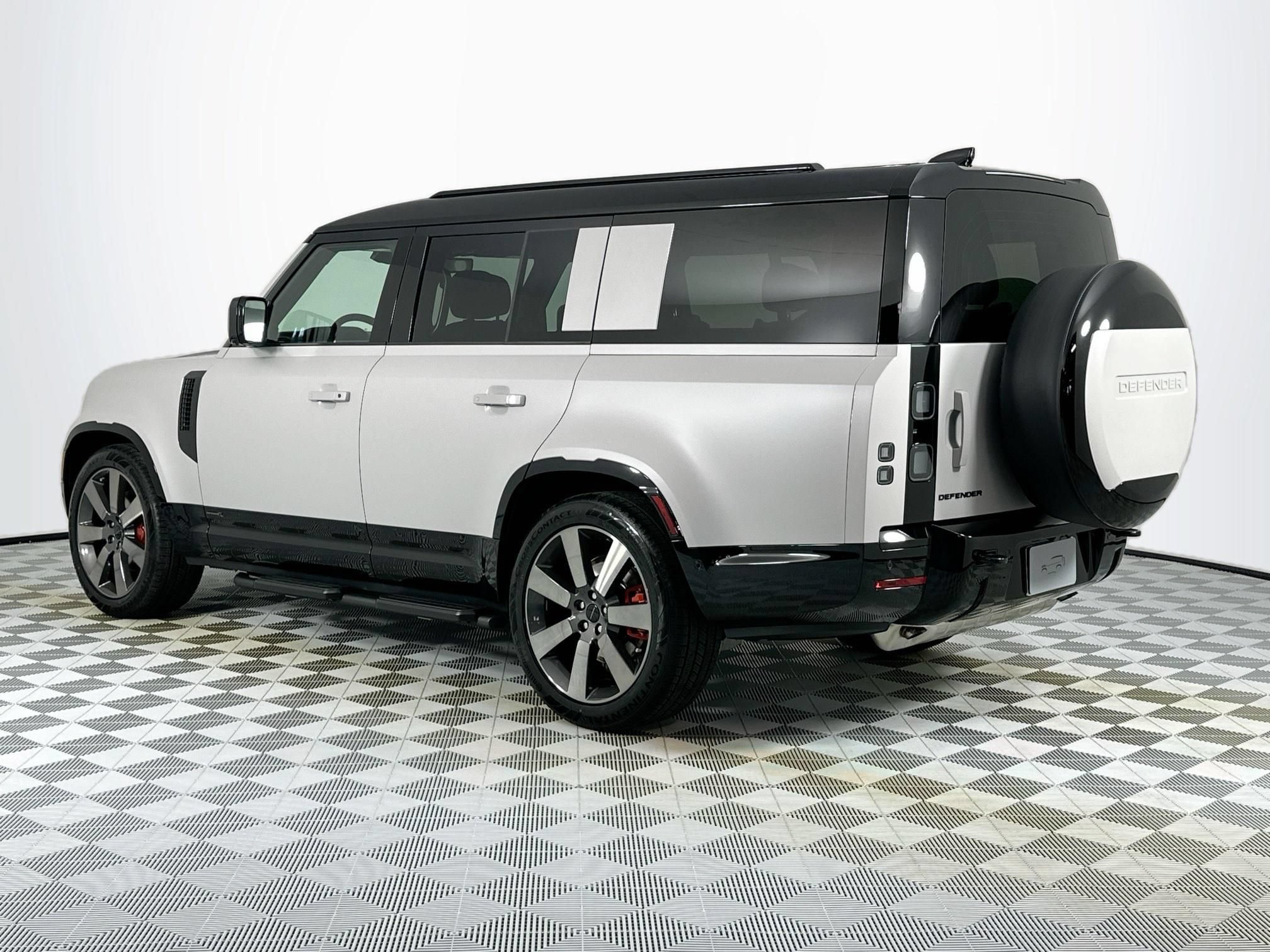 New 2026 Land Rover Defender 130 X AWD/4WD image 7
