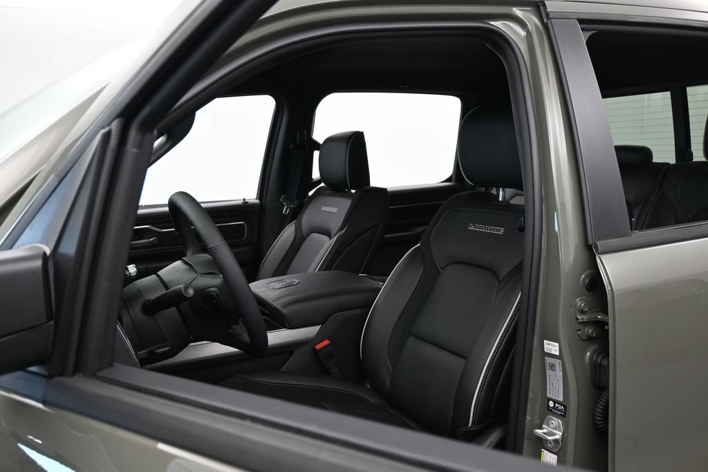 Used 2026 RAM 1500 Laramie w/ Night Edition AWD/4WD image 10