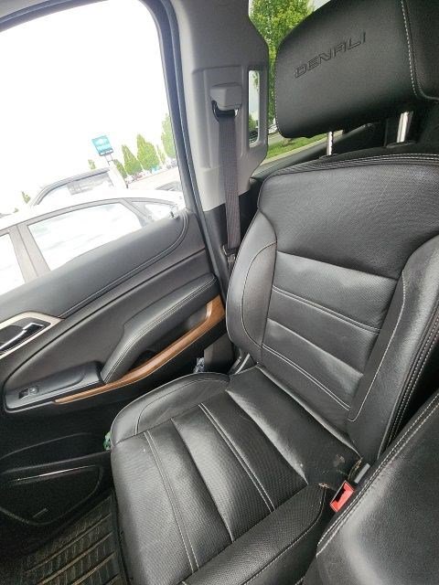 Used 2020 GMC Yukon Denali w/ Denali Ultimate Package AWD/4WD image 31