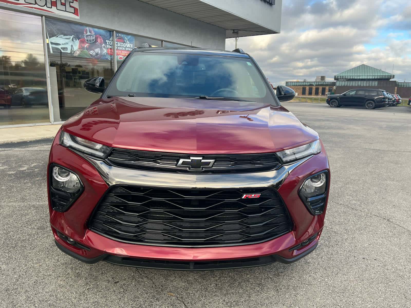 Used 2023 Chevrolet TrailBlazer RS w/ Sun and Liftgate Package image 3