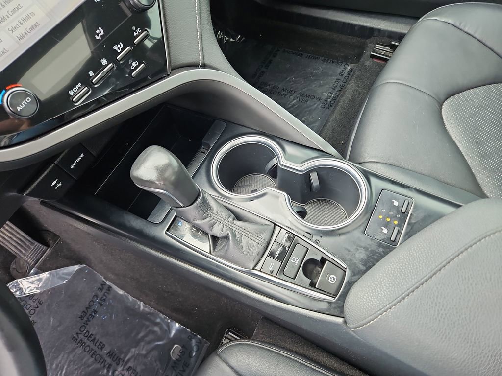 Used 2019 Toyota Camry XSE image 19