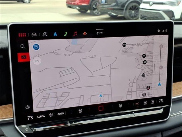 Certified 2025 Volkswagen Tiguan SEL R-Line image 22
