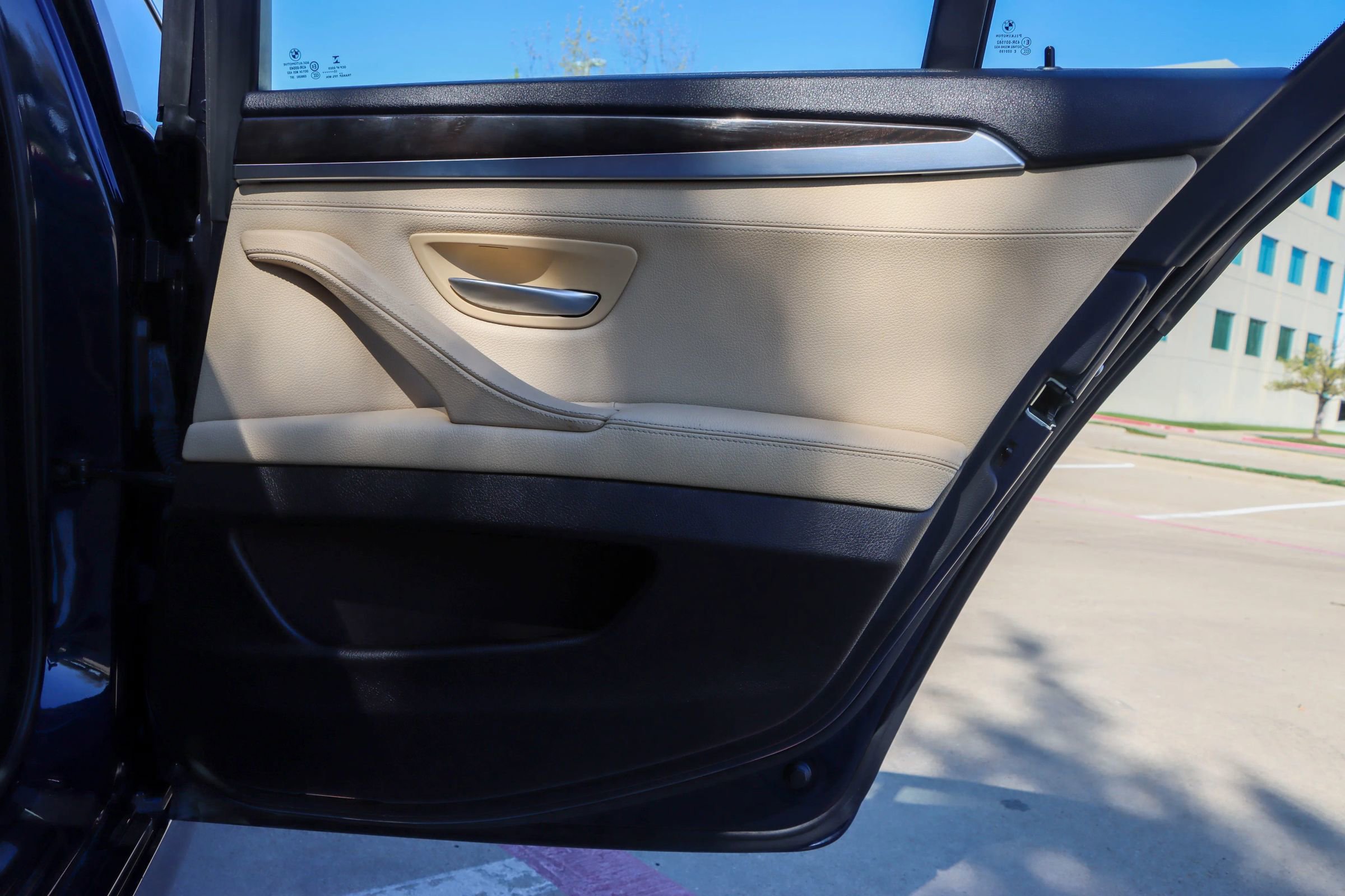 Used 2016 BMW 528i Sedan image 11