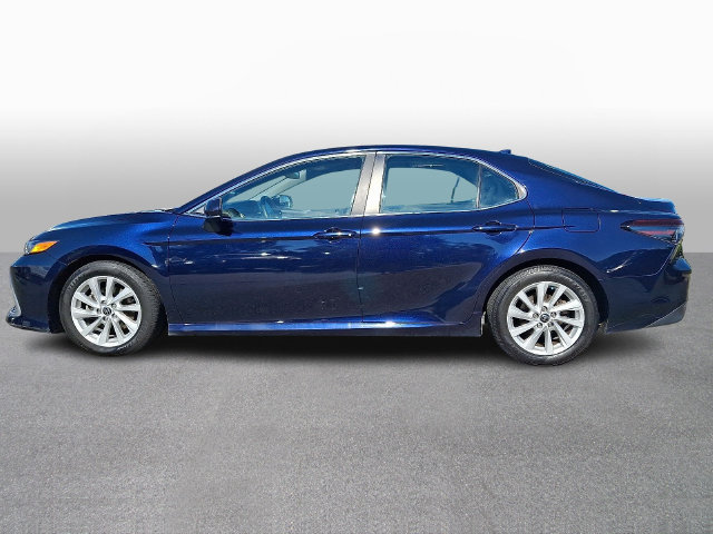 Used 2022 Toyota Camry LE FWD image 7