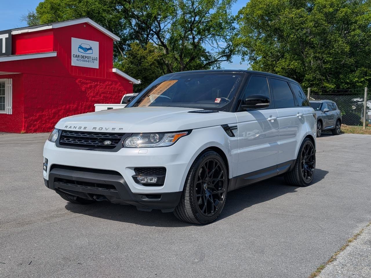 Used 2016 Land Rover Range Rover Sport Supercharged AWD/4WD image 2