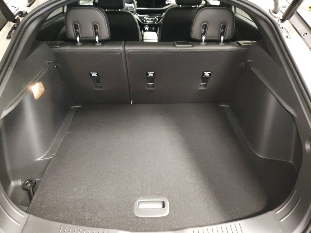 New 2026 Buick Envista Sport Touring w/ Studio Series image 16