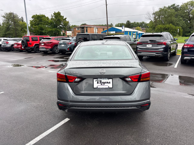 Used 2025 Nissan Altima 2.5 SV FWD image 30