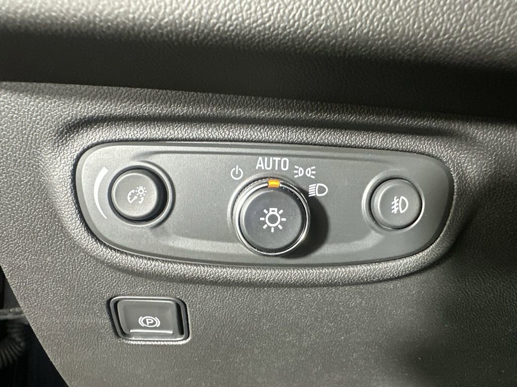 Used 2022 GMC Terrain SLT image 19