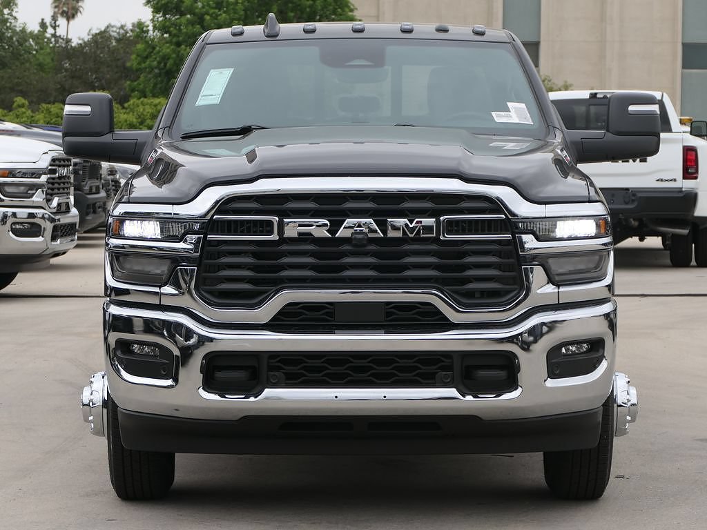 New 2026 RAM 3500 Tradesman AWD/4WD image 7