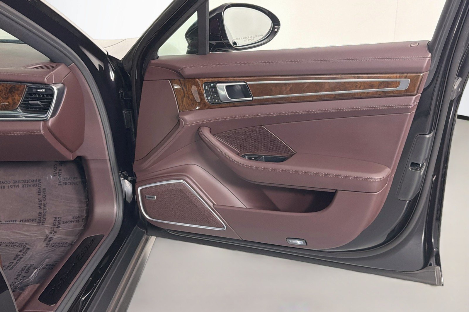 Used 2023 Porsche Panamera Platinum Edition RWD image 24