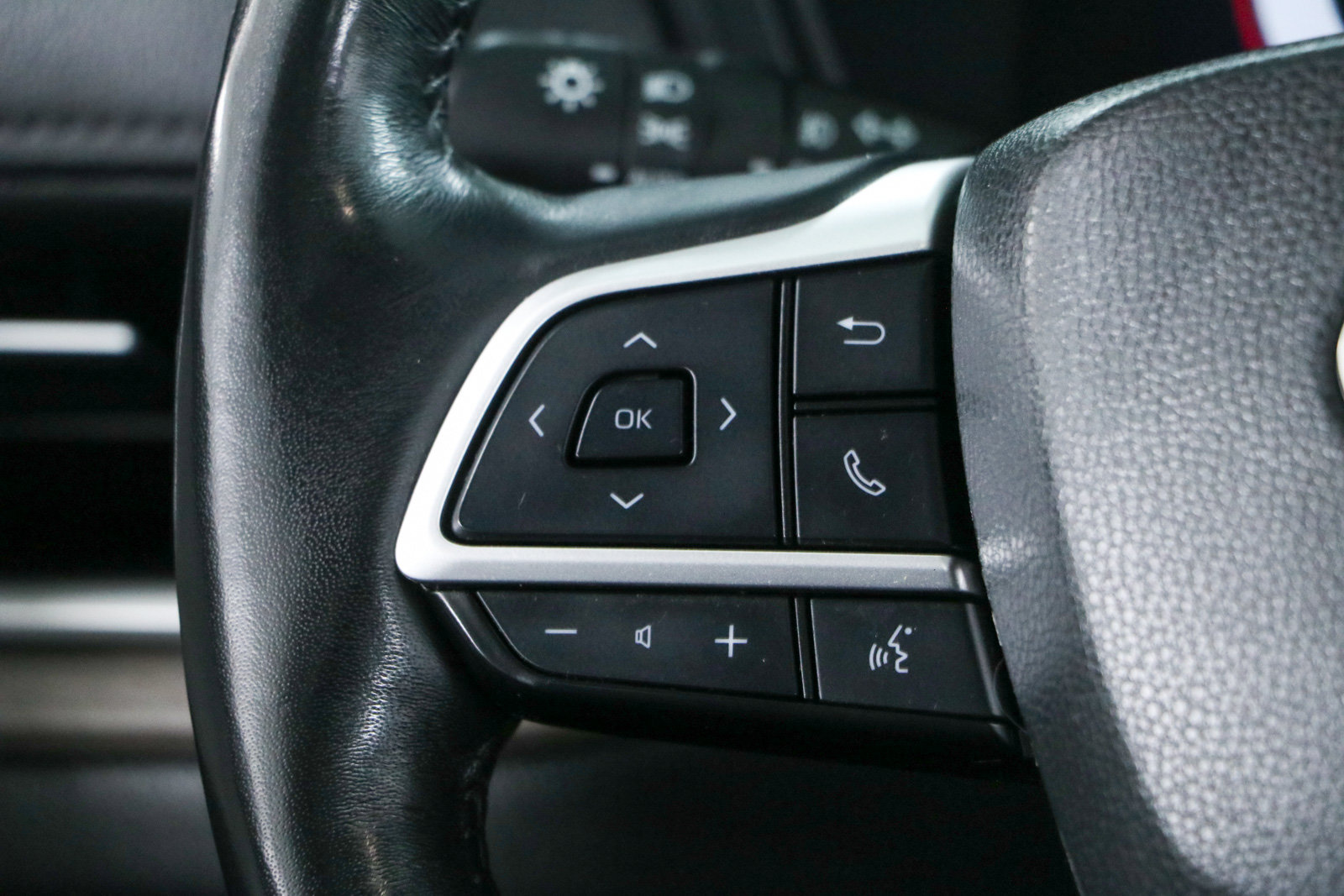 Used 2024 Toyota Grand Highlander AWD image 13