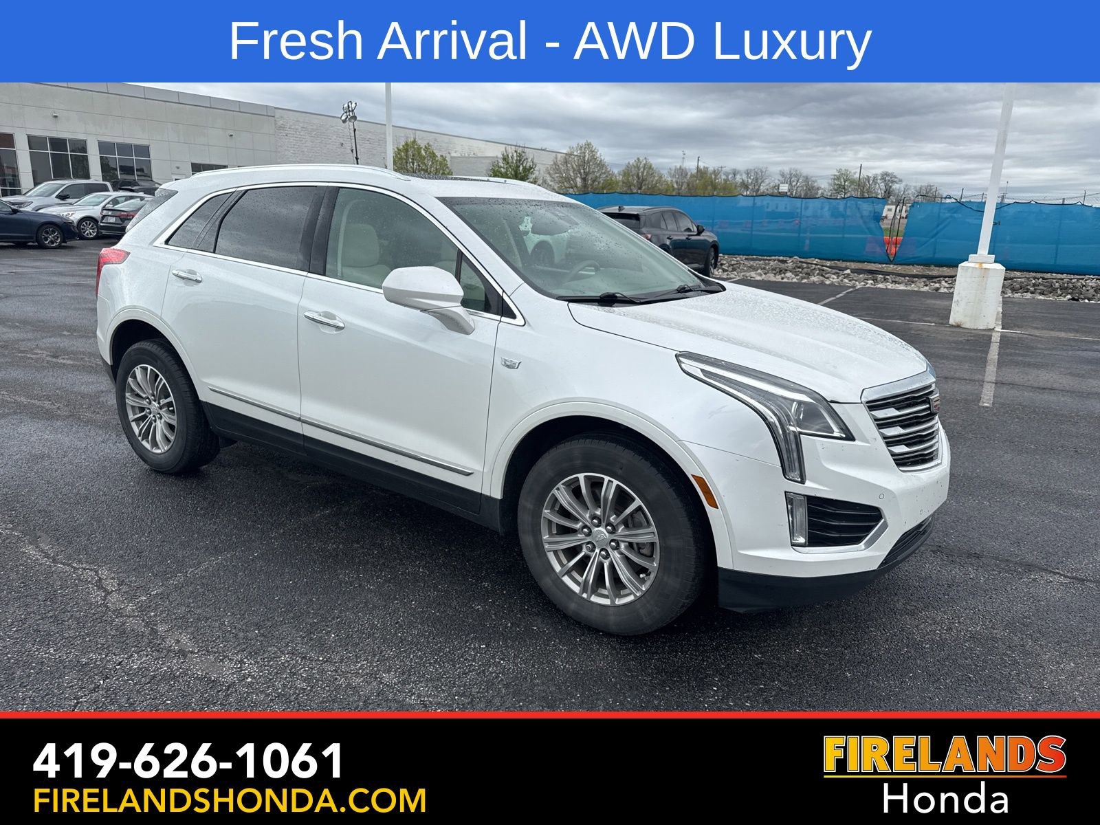 Used 2017 Cadillac XT5 Luxury w/ Driver Awareness Package image 9
