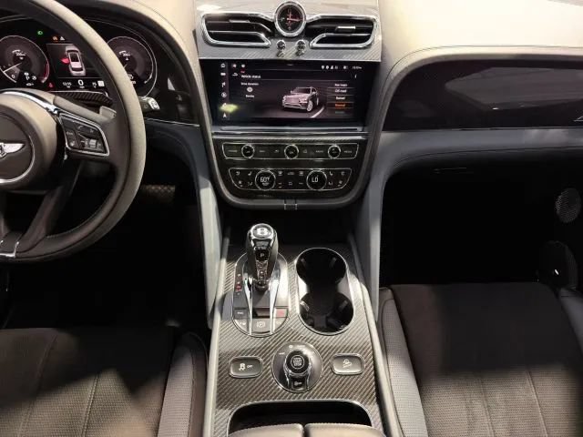 Used 2023 Bentley Bentayga AWD/4WD image 34