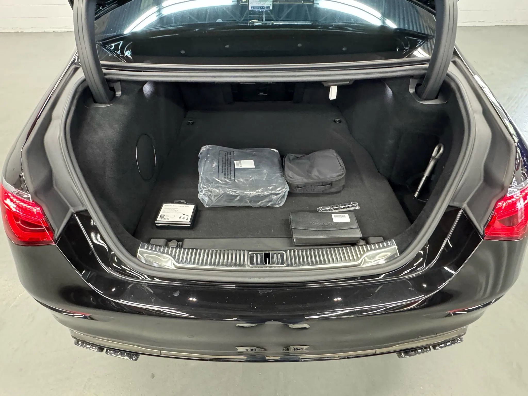 Used 2024 Mercedes-Benz S 63 AMG S image 48