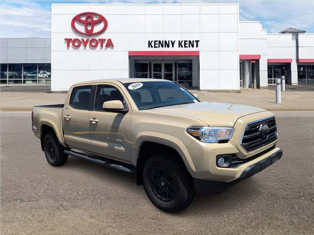 Used 2019 Toyota Tacoma SR5 AWD/4WD image 1