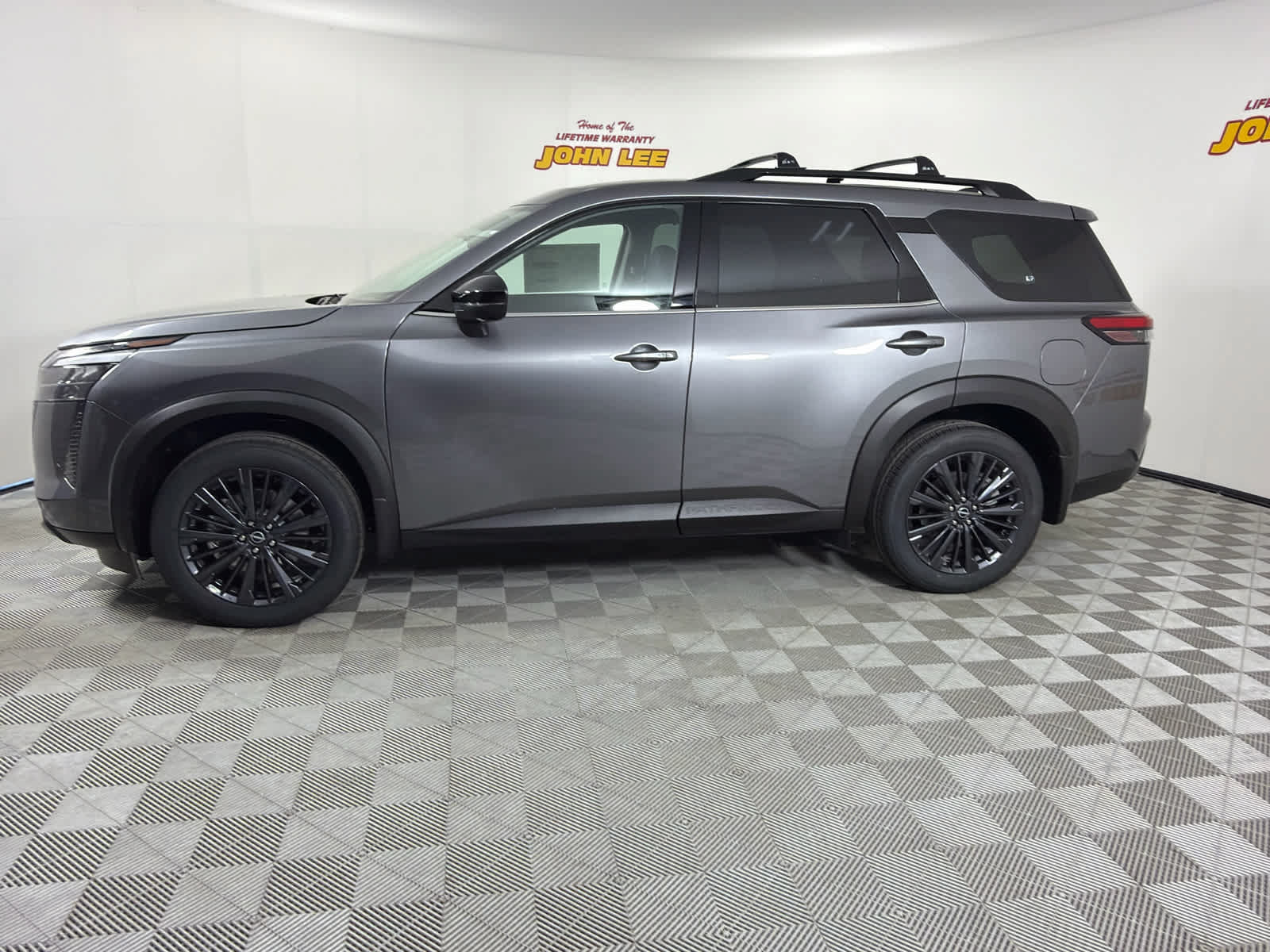 New 2026 Nissan Pathfinder SL w/ SL Premium Package FWD image 2