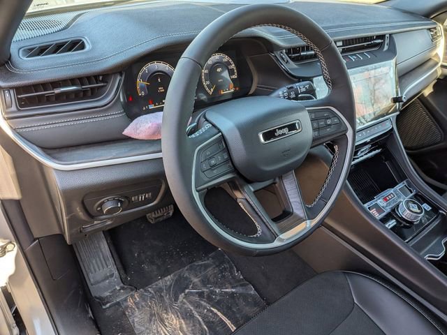 New 2026 Jeep Grand Cherokee Laredo AWD/4WD image 11