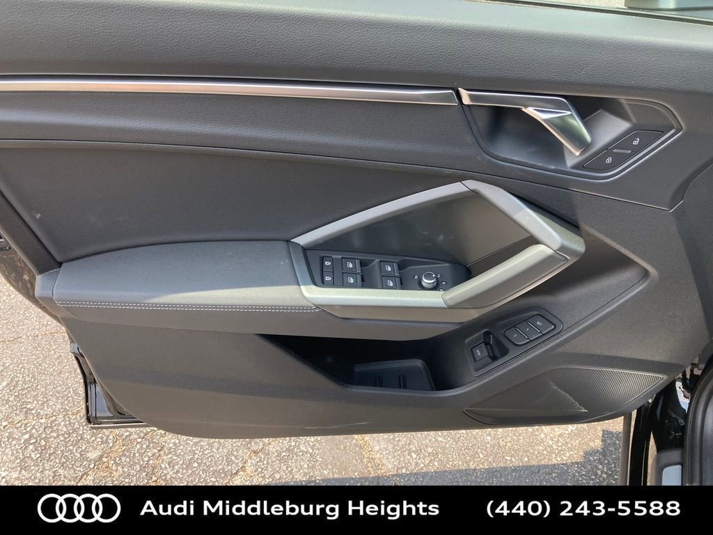 Certified 2025 Audi Q3 2.0T Premium w/ Convenience Package image 13