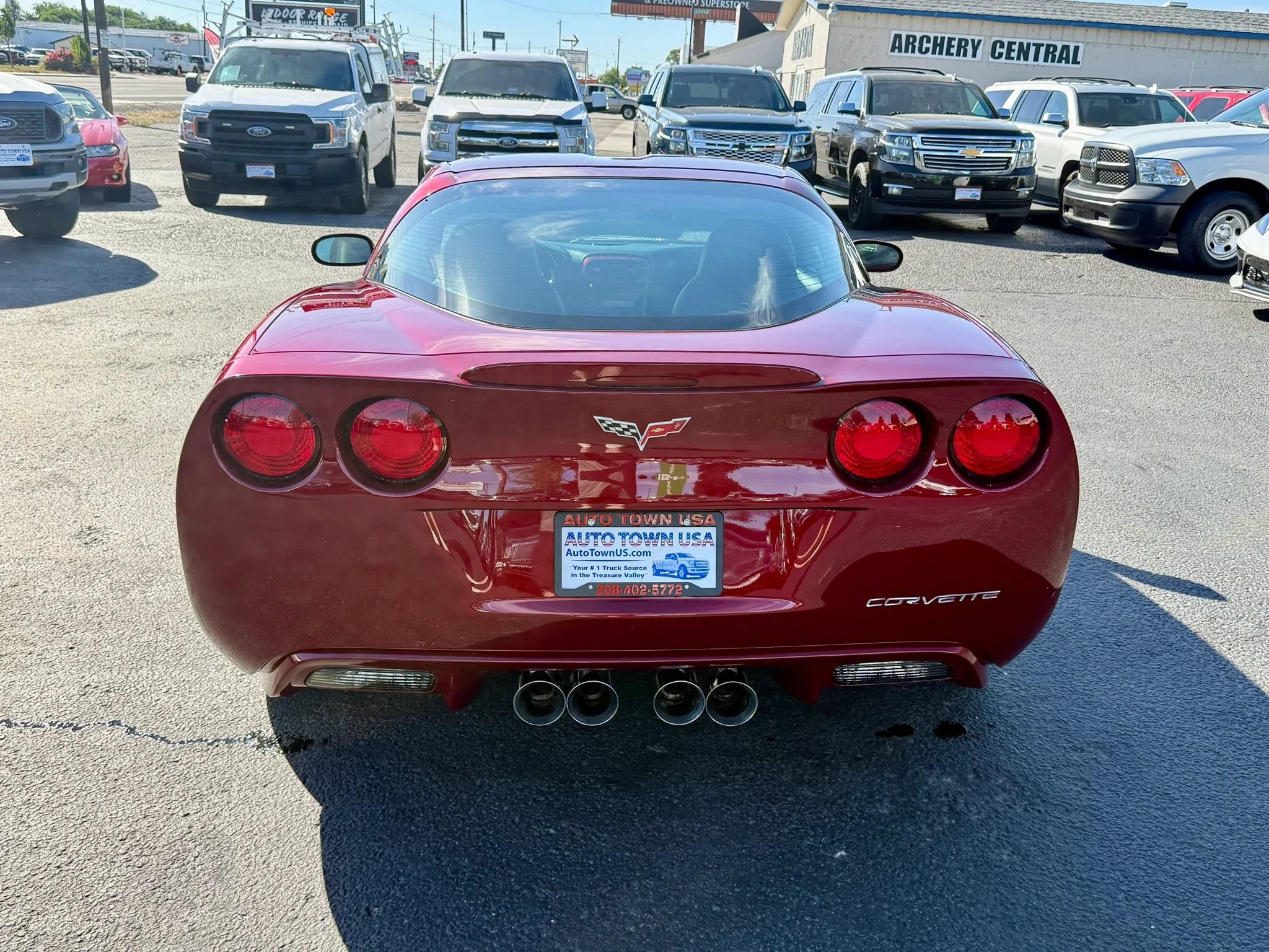 Used 2006 Chevrolet Corvette Coupe w/ Preferred Equipment Group RWD image 4