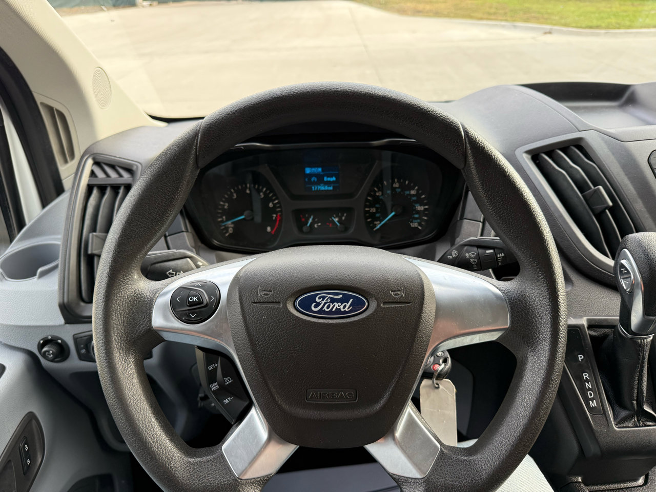 Used 2019 Ford Transit 250 130 Low Roof w/ Exterior Upgrade Package image 28