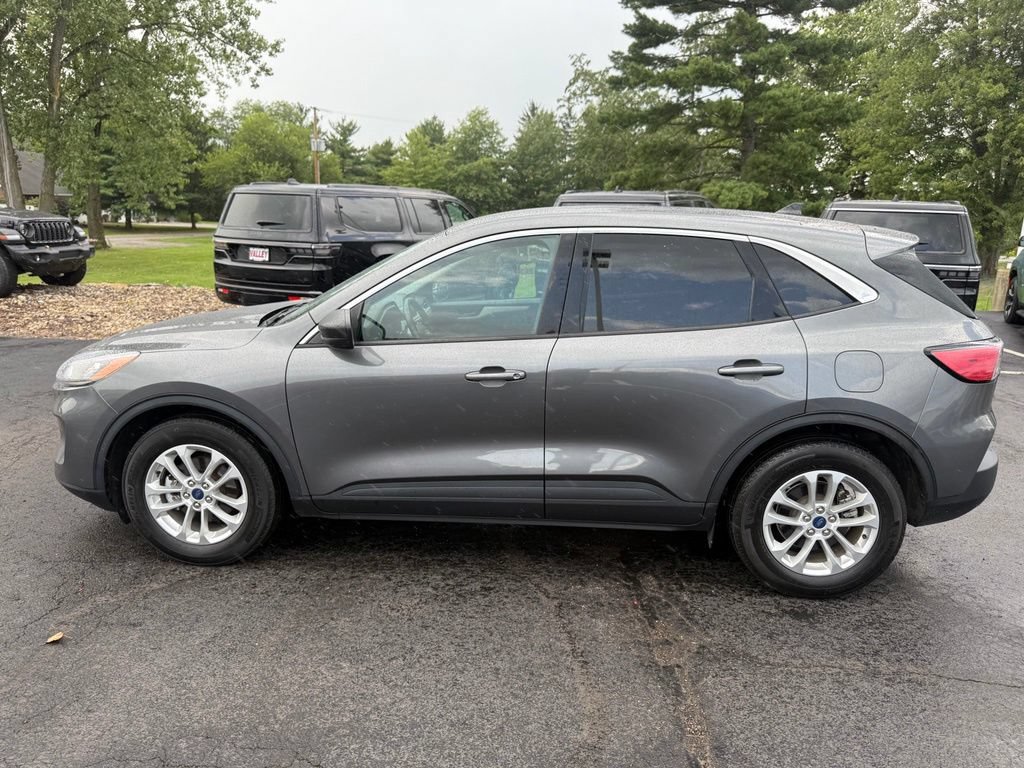 Used 2022 Ford Escape SE w/ Convenience Package FWD image 8