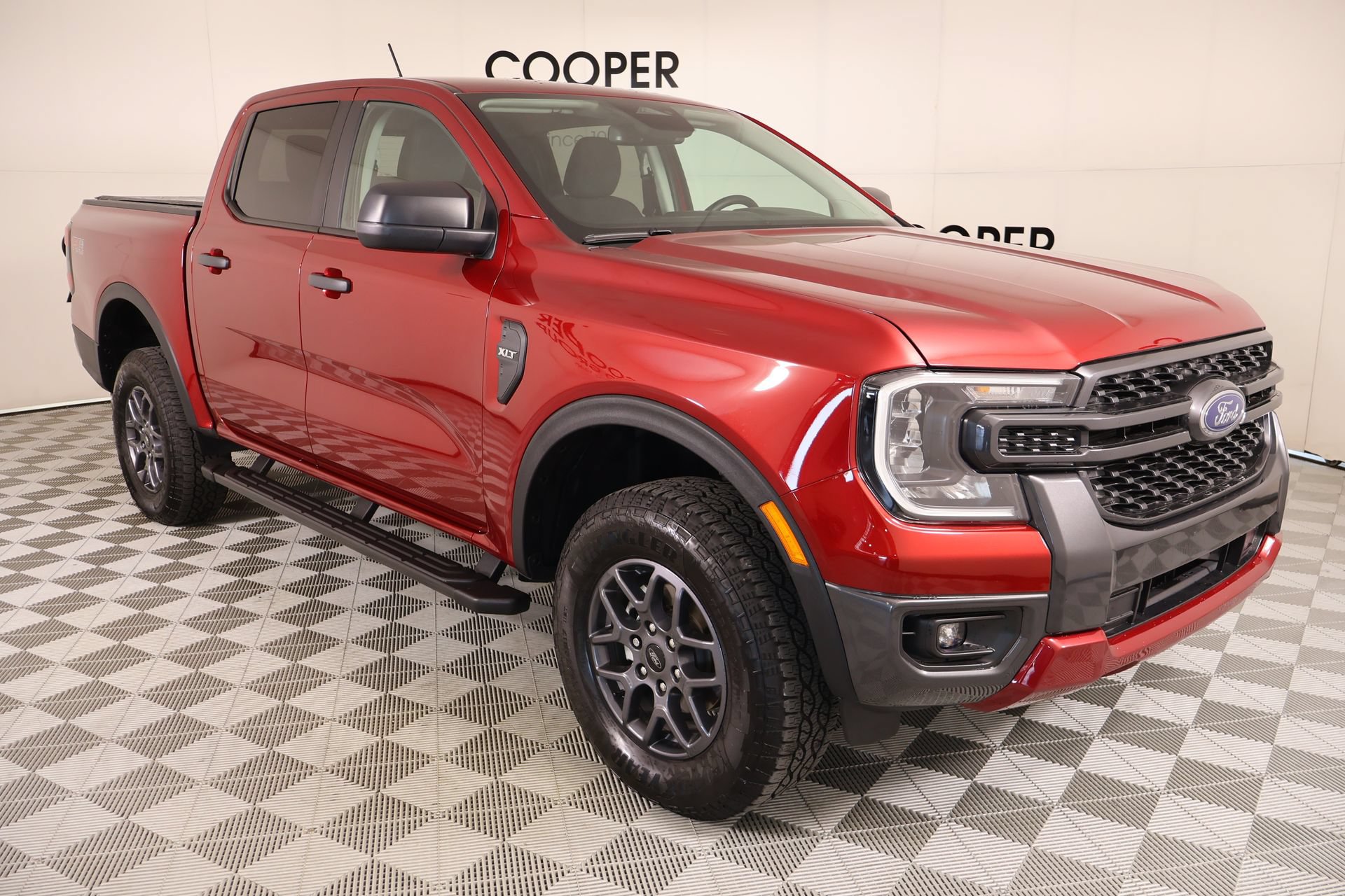 Used 2025 Ford Ranger XLT w/ Equipment Group 301A High AWD/4WD video 1