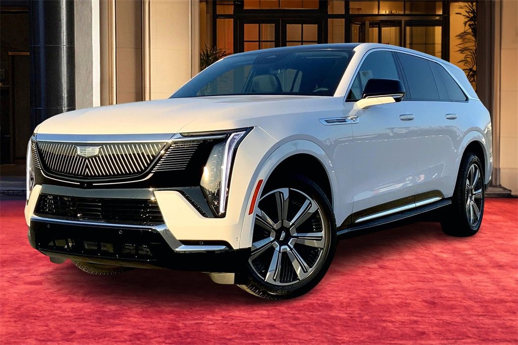 Used 2025 Cadillac Escalade IQ Luxury 1