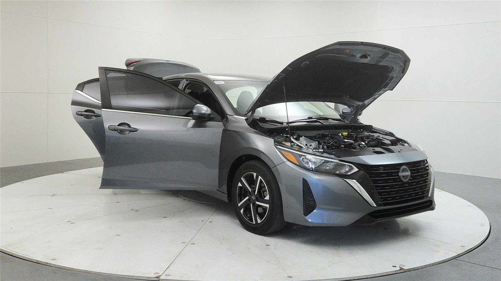 Used 2024 Nissan Sentra SV image 9