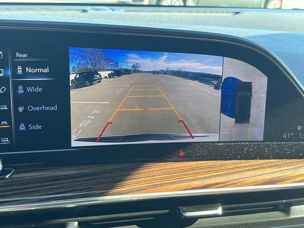 Used 2021 Cadillac Escalade Premium Luxury w/ Performance Package image 35