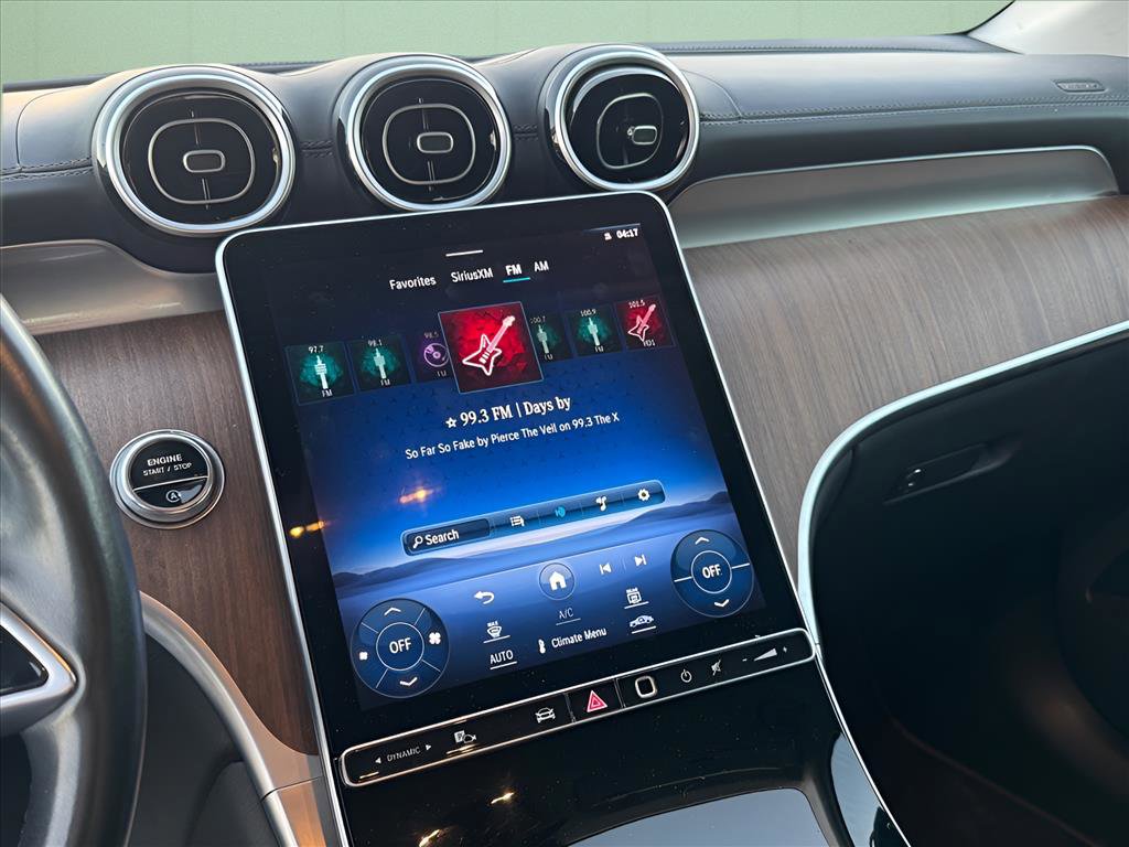 Used 2024 Mercedes-Benz GLC 300 4MATIC image 24