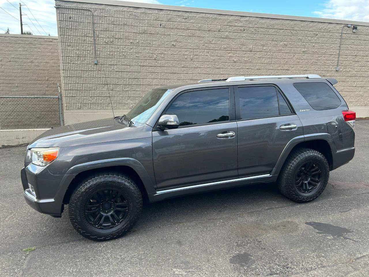 Used 2013 Toyota 4Runner Limited AWD/4WD image 8