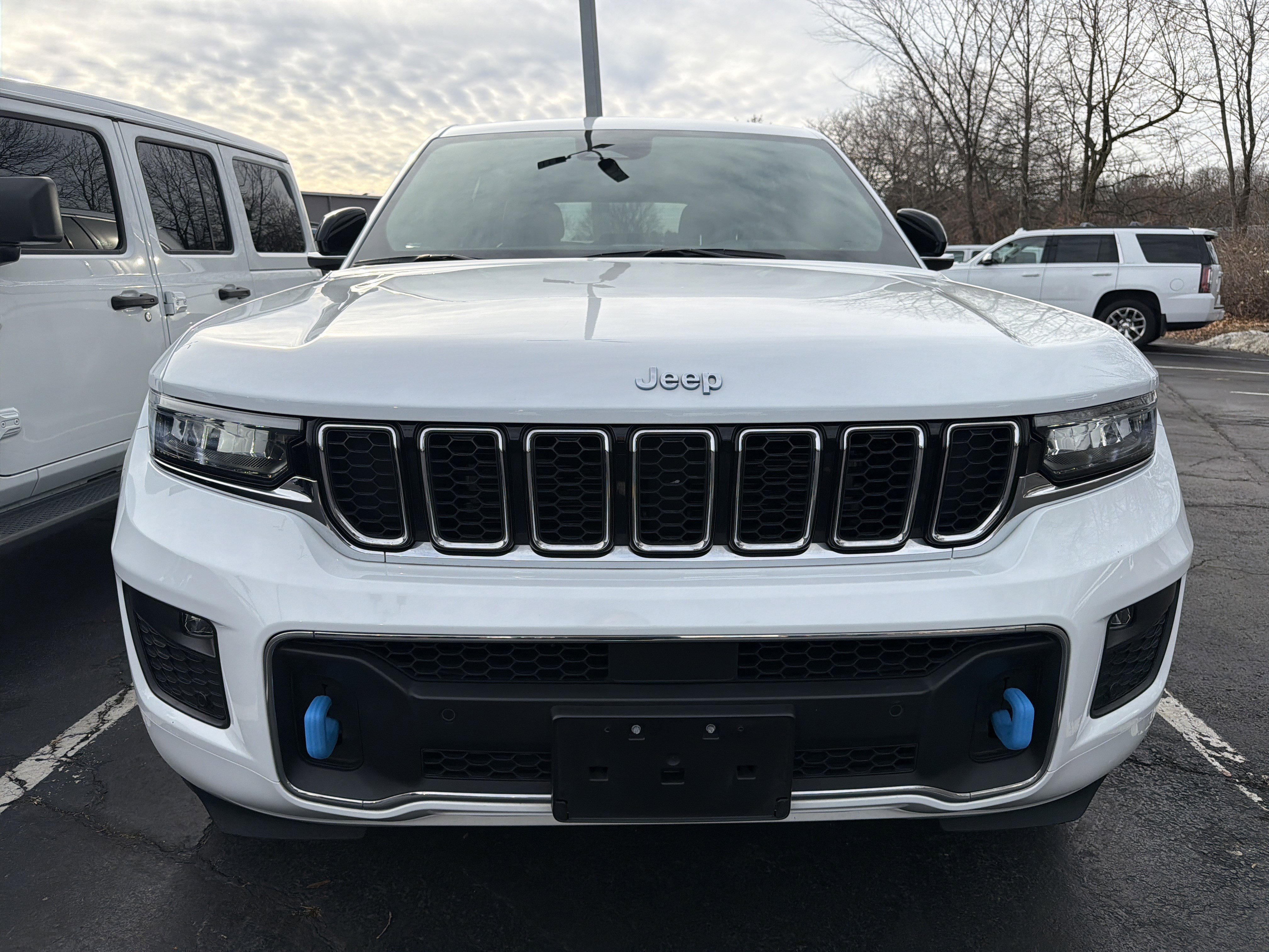 Certified 2022 Jeep Grand Cherokee Overland image 2