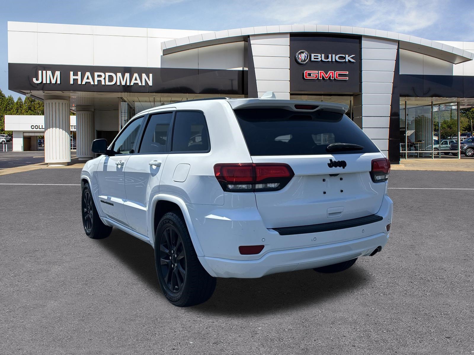 Used 2018 Jeep Grand Cherokee Altitude RWD image 5