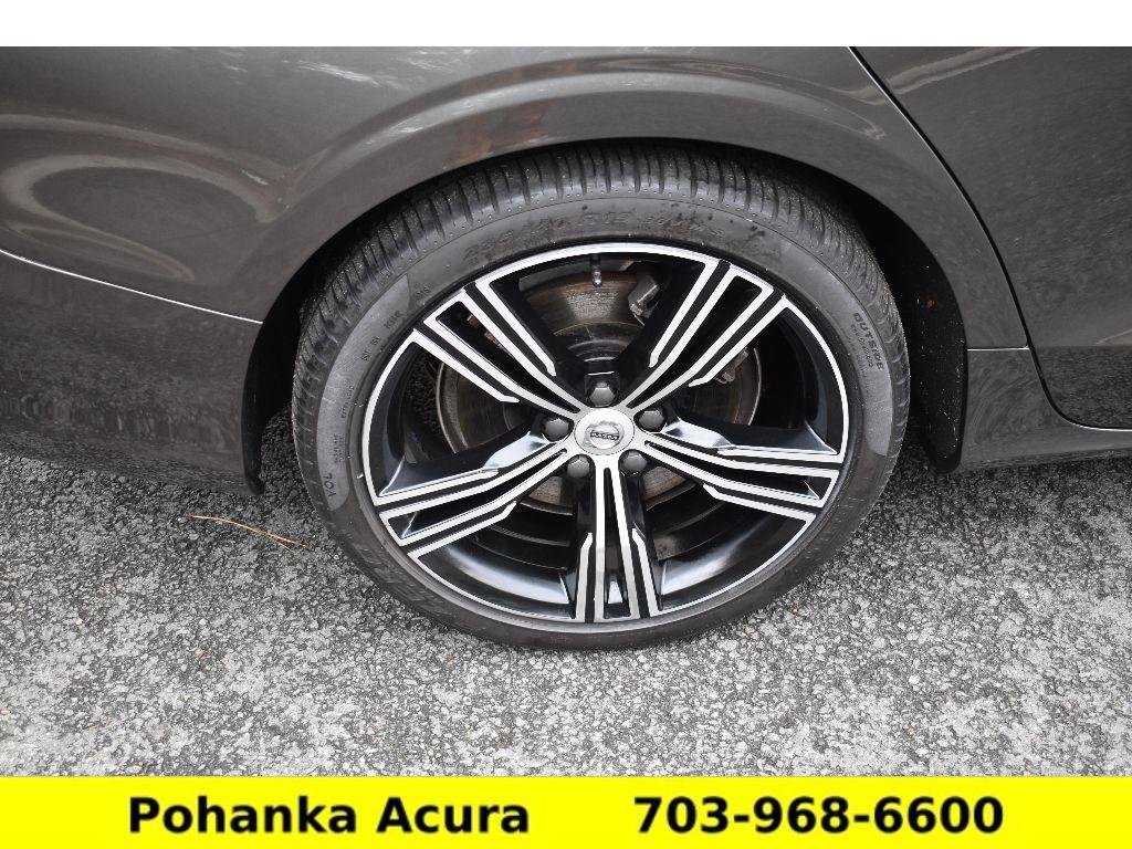 Used 2021 Volvo S60 T6 Inscription image 32