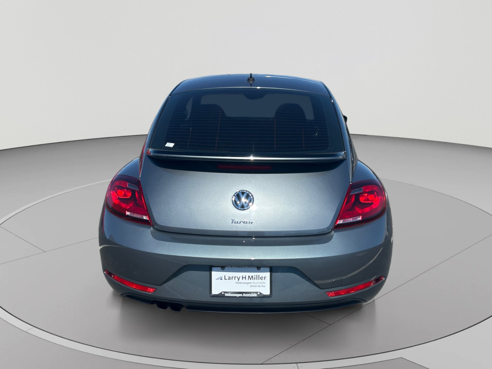 Used 2019 Volkswagen Beetle 2.0T S FWD image 4
