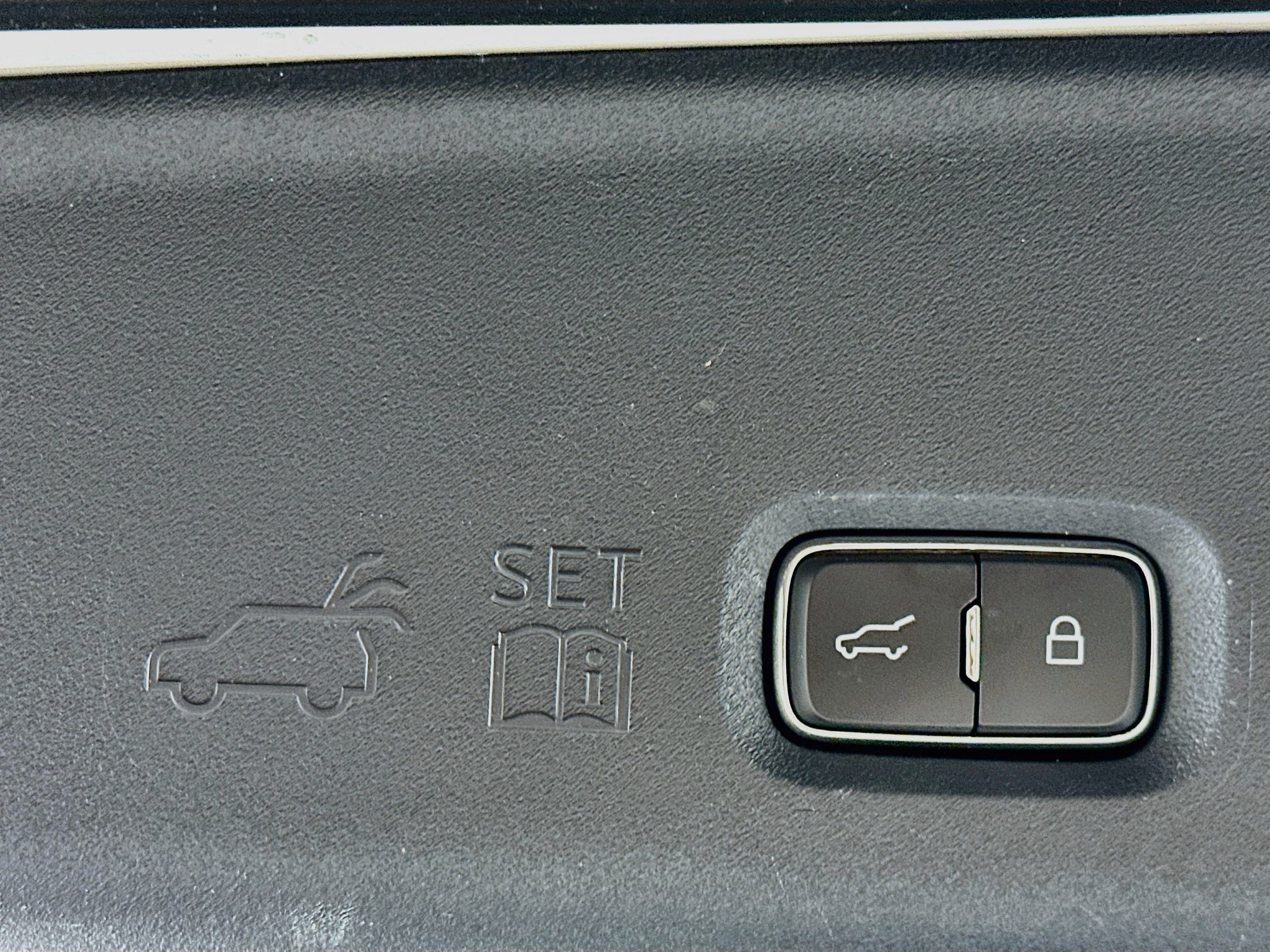 Used 2025 Ford Expedition Active AWD/4WD image 33