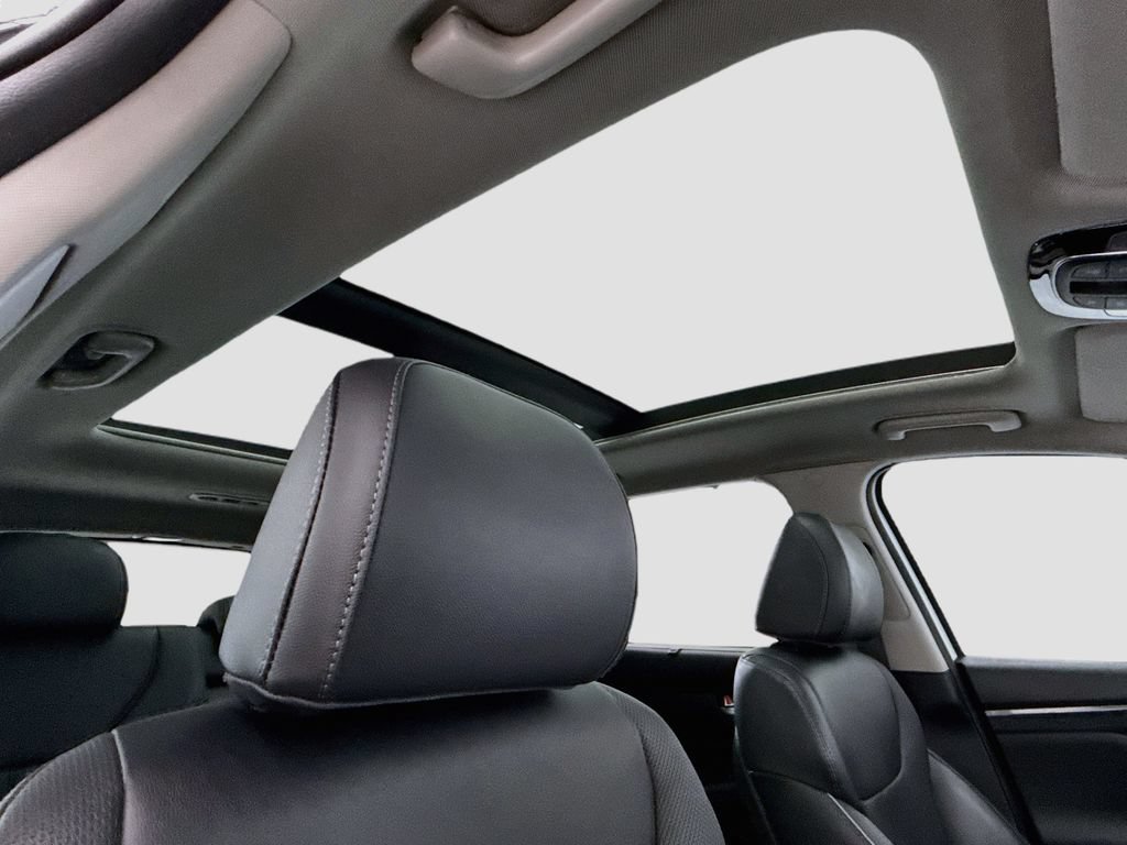 Used 2021 Hyundai Santa Fe SEL w/ Convenience + Premium Package FWD image 16
