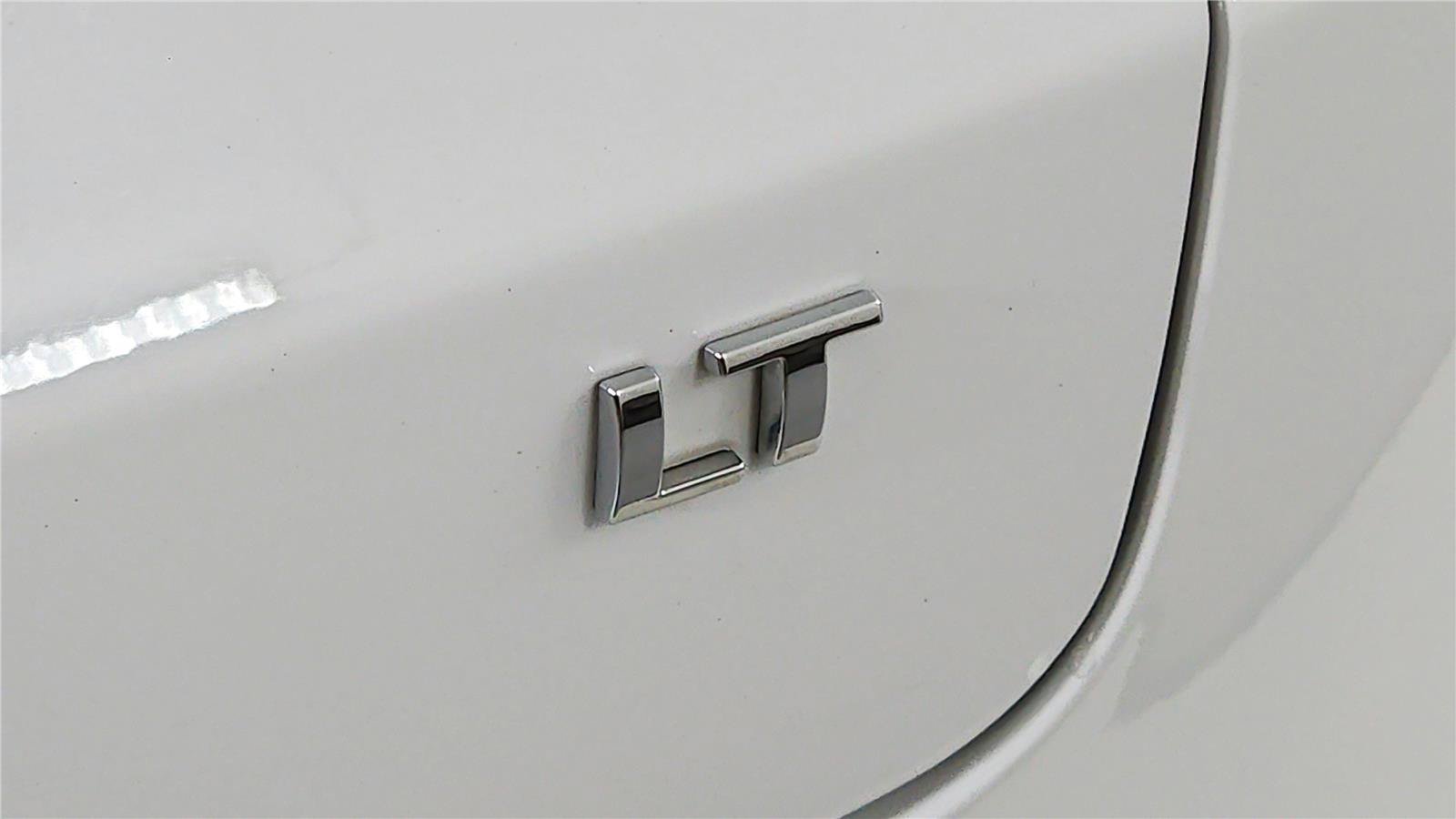 Used 2025 Chevrolet TrailBlazer LT FWD image 23